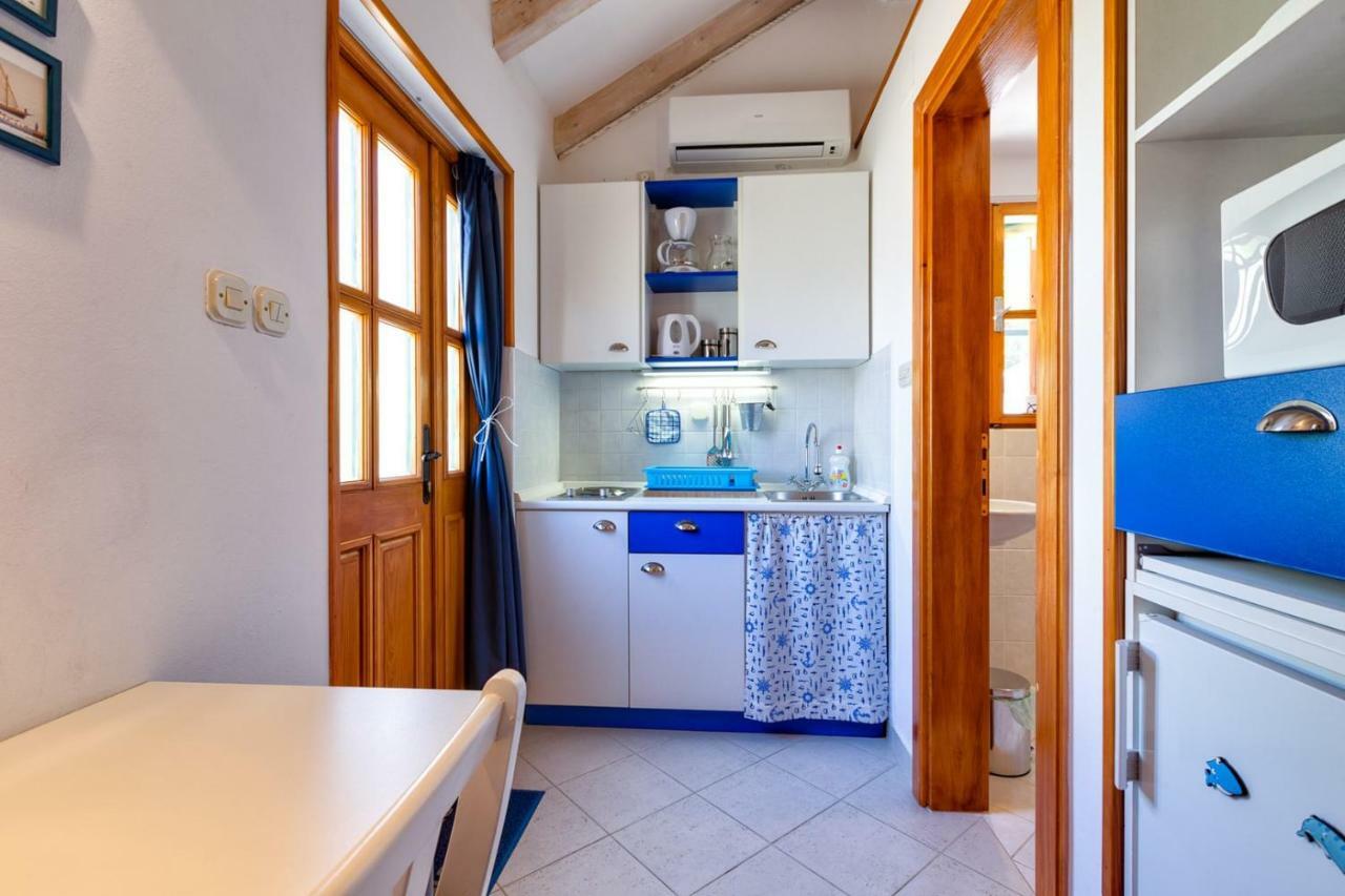 Apartments Nautica, مالي لوشينغْ المظهر الخارجي الصورة